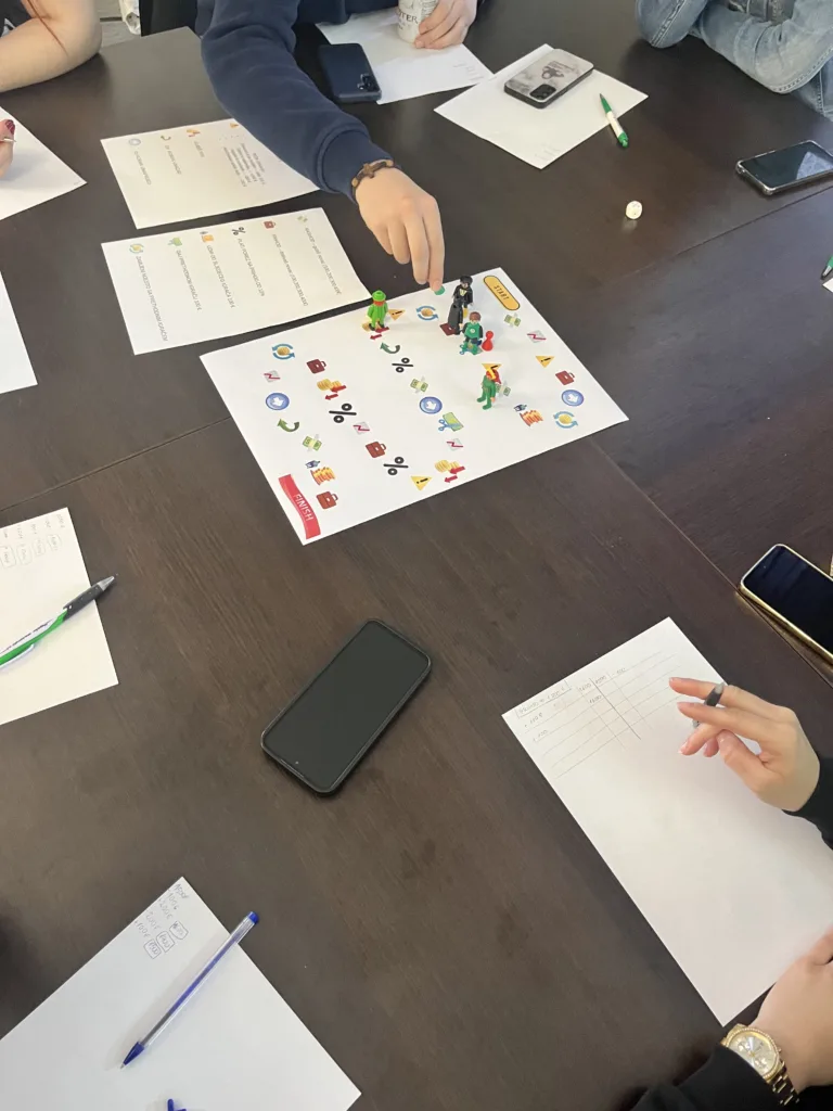 učenici igraju igru