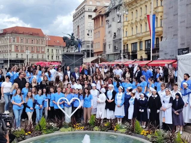 Međunarodni dan medicinskih sestara obilježili među građanima: „Sestrinstvo nije samo posao, nego način života“